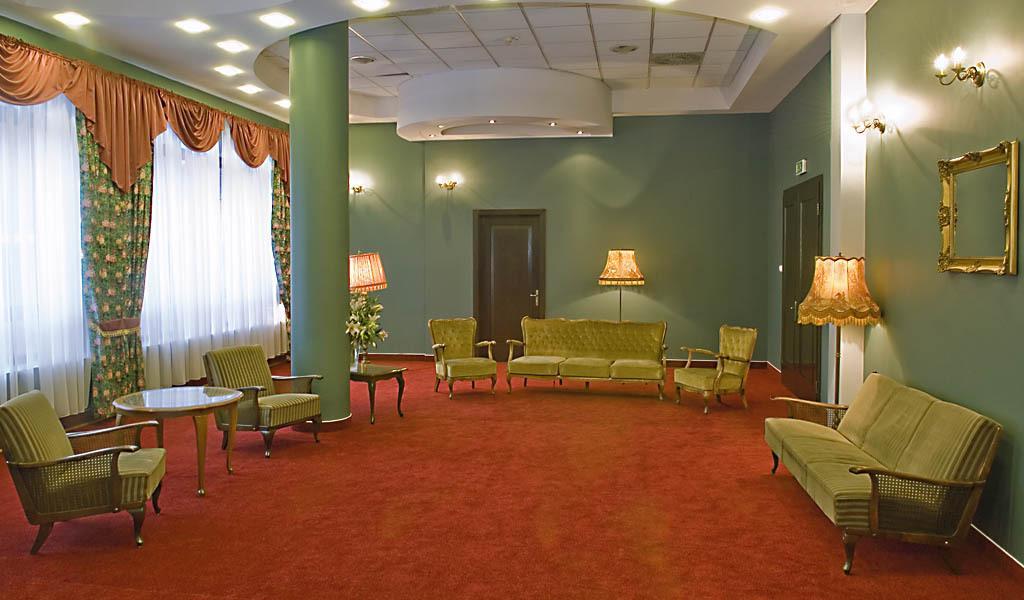 Fort Hotel Varsovie Extérieur photo